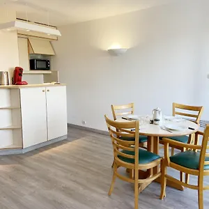 https://bleue-oceane-studio-carnac-plage-avec-piscine-commune.inbrittany.com